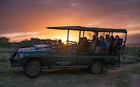 Leeuwenbosch Shearers Lodge - Amakhala Game Reserve